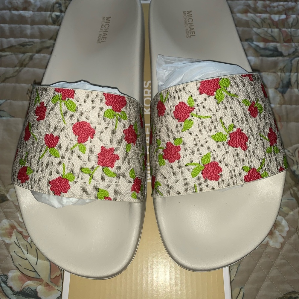 Michael Kors Slides